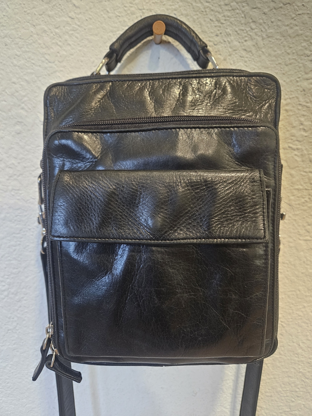 Vintage Perlina NY Black Leather Travel Crossbody Organizer Bag